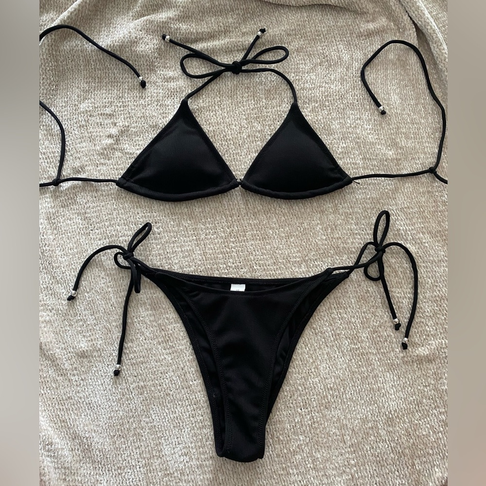 String Bikini